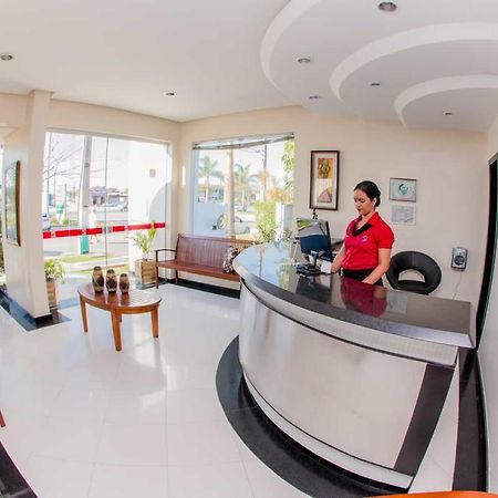 Hotel Oceania Eunapolis Buitenkant foto
