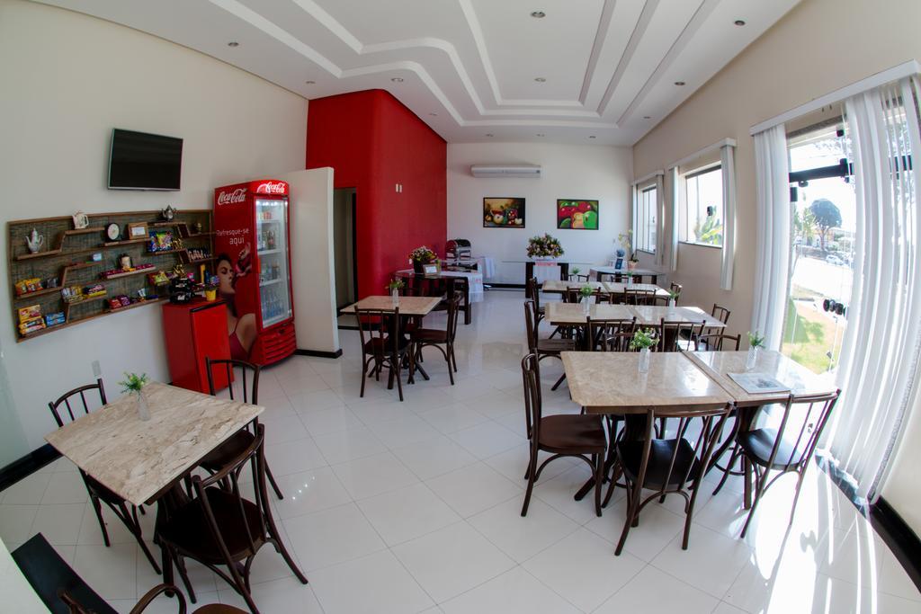 Hotel Oceania Eunapolis Buitenkant foto